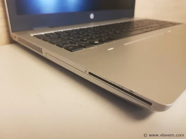 Laptop - afbeelding 4 van  5