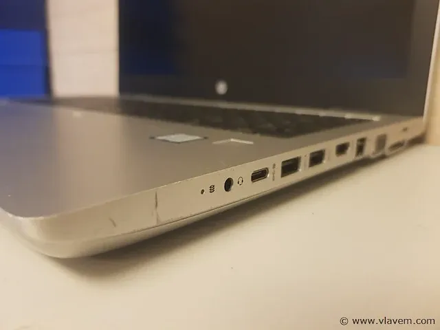 Laptop - afbeelding 5 van  5