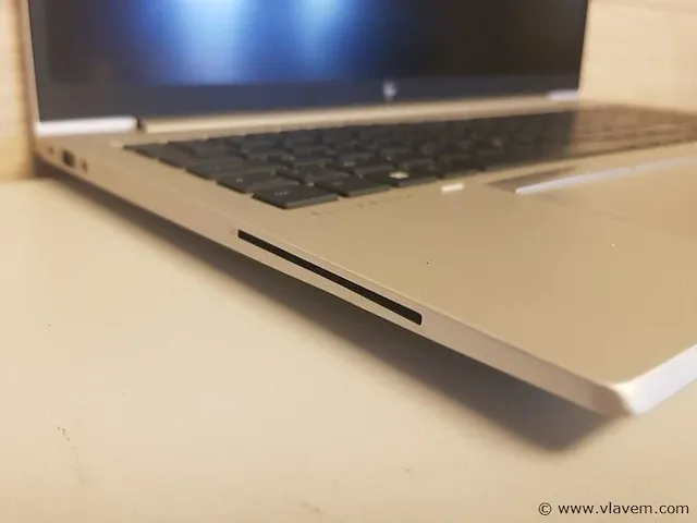 Laptop - afbeelding 4 van  5