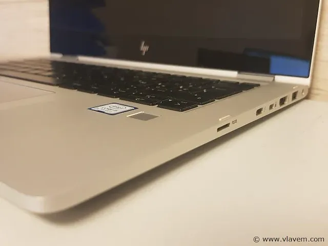 Laptop - afbeelding 1 van  5