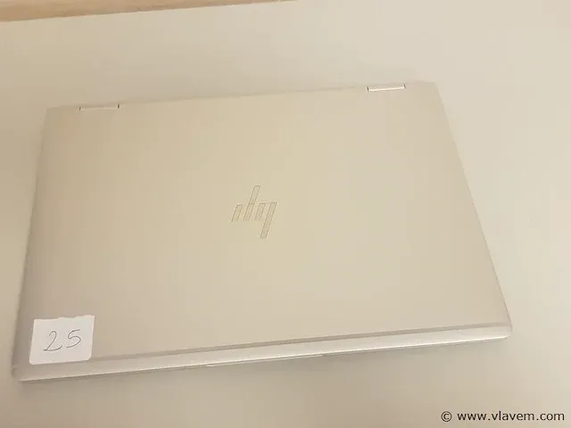 Laptop - afbeelding 1 van  5
