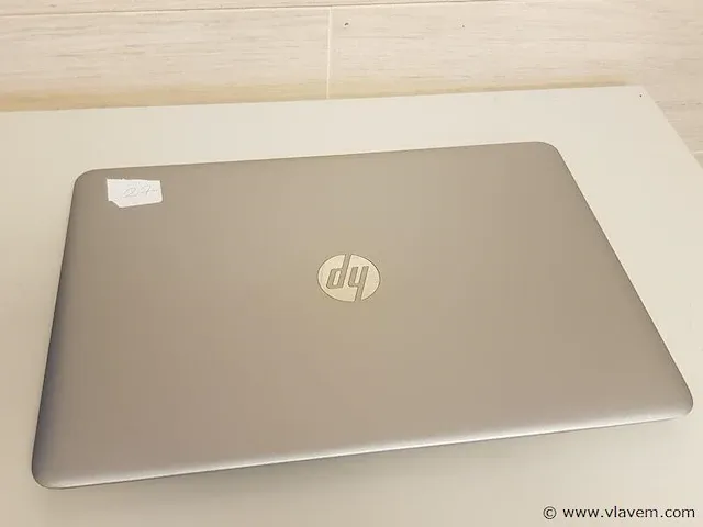 Laptop - afbeelding 1 van  5