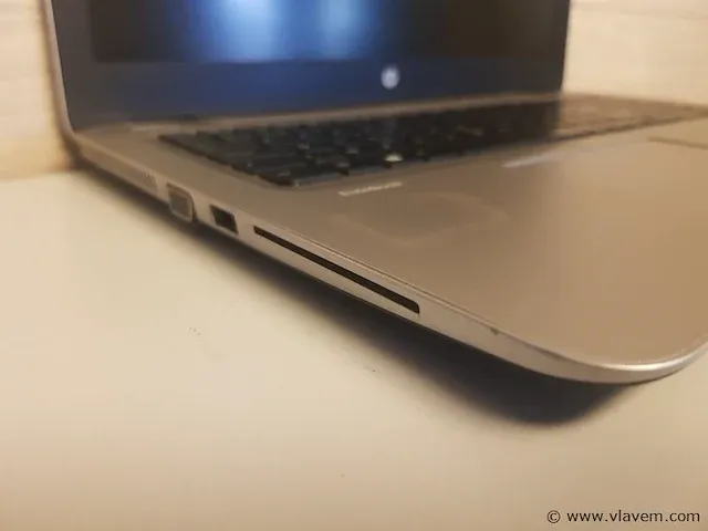 Laptop - afbeelding 4 van  5
