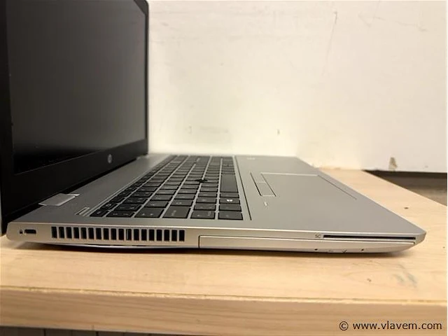Laptop - afbeelding 2 van  3