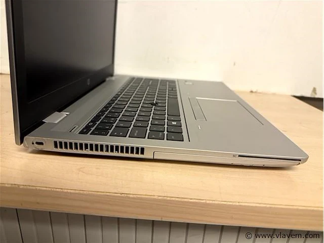 Laptop - afbeelding 2 van  3