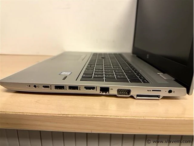 Laptop - afbeelding 3 van  3