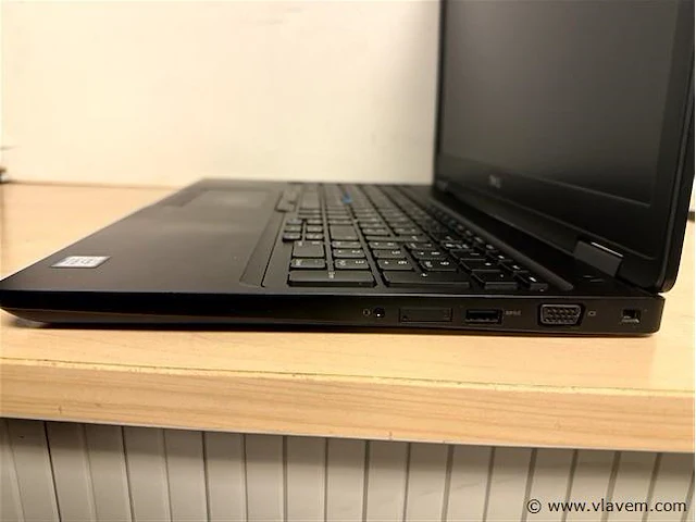 Laptop - afbeelding 3 van  3