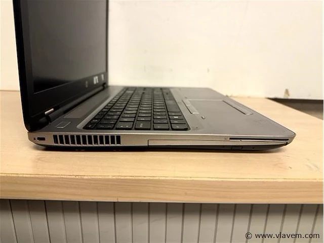 Laptop - afbeelding 2 van  3