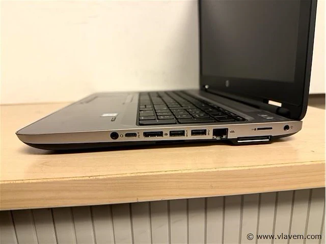 Laptop - afbeelding 3 van  3