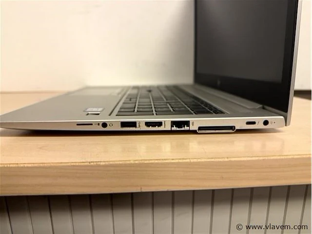 Laptop - afbeelding 3 van  3