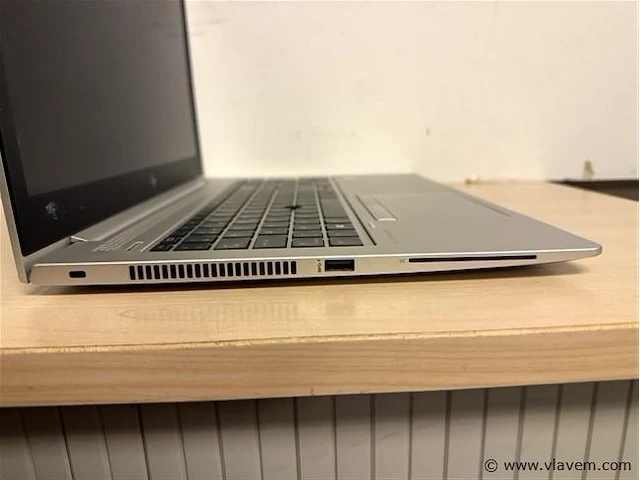 Laptop - afbeelding 2 van  3