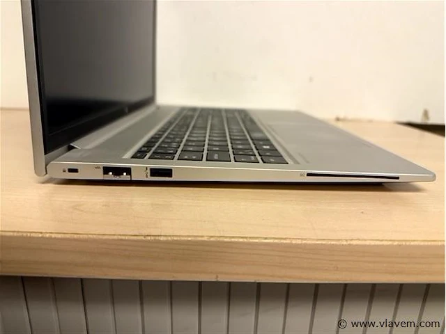 Laptop - afbeelding 2 van  3