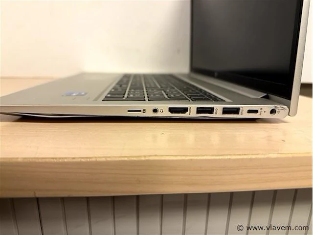 Laptop - afbeelding 3 van  3