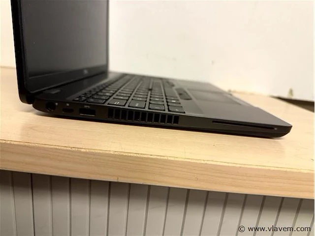 Laptop - afbeelding 2 van  3