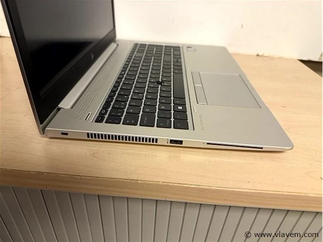 Laptop - afbeelding 2 van  3