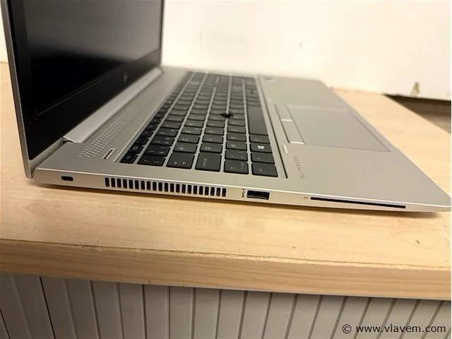 Laptop - afbeelding 2 van  3