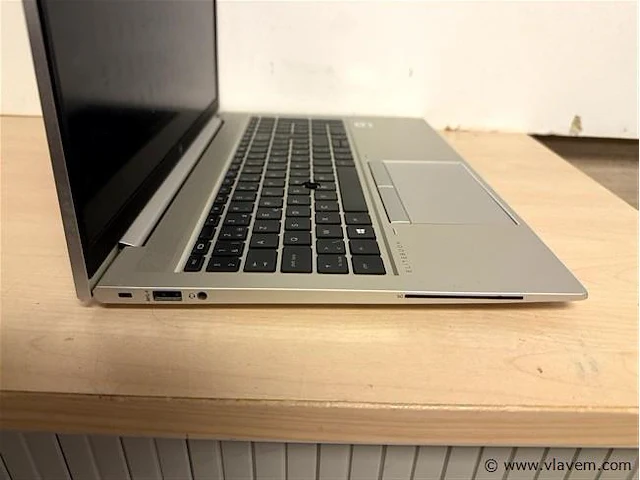 Laptop - afbeelding 2 van  3