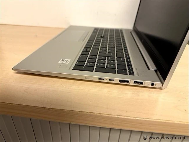 Laptop - afbeelding 3 van  3