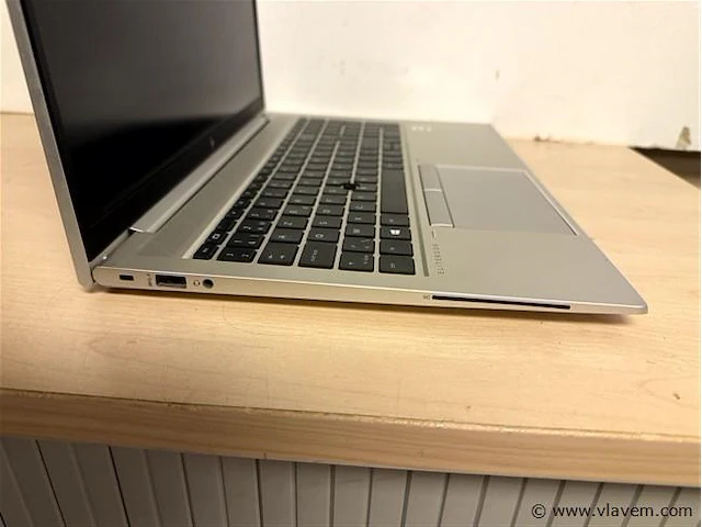 Laptop - afbeelding 2 van  3