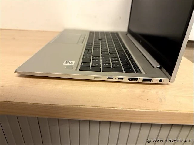 Laptop - afbeelding 3 van  3