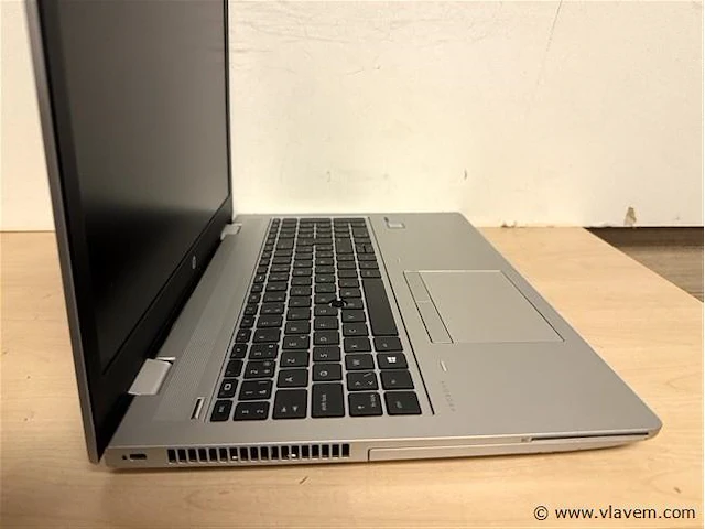 Laptop - afbeelding 2 van  3