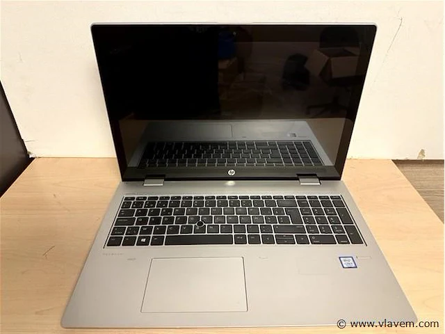 Laptop - afbeelding 1 van  3