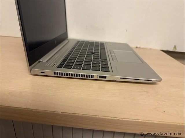 Laptop - afbeelding 2 van  3