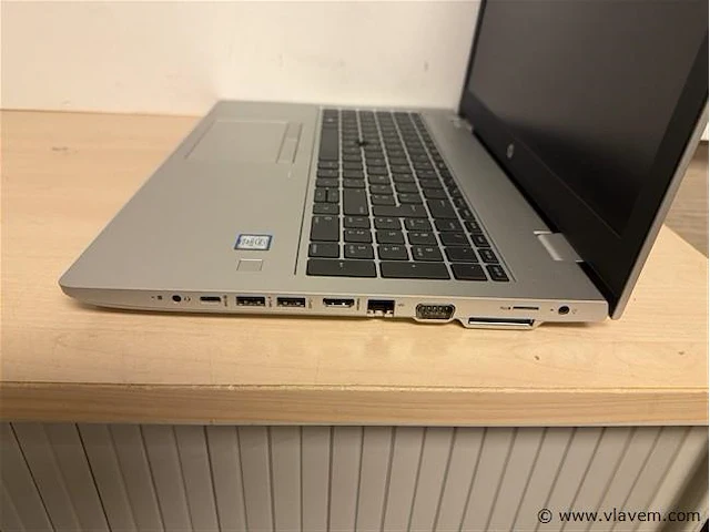Laptop - afbeelding 3 van  3