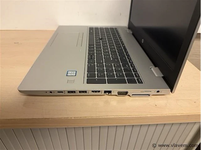 Laptop - afbeelding 3 van  3