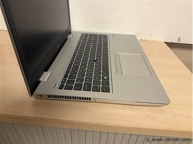 Laptop - afbeelding 2 van  3
