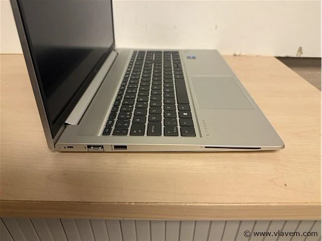 Laptop - afbeelding 2 van  3