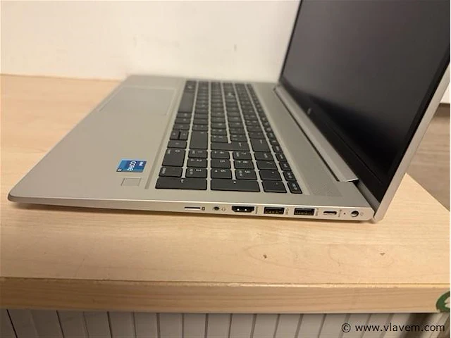 Laptop - afbeelding 3 van  3