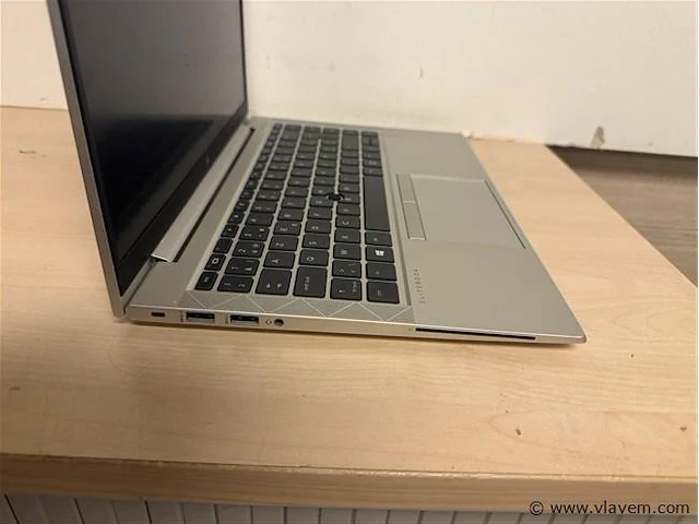 Laptop - afbeelding 2 van  3