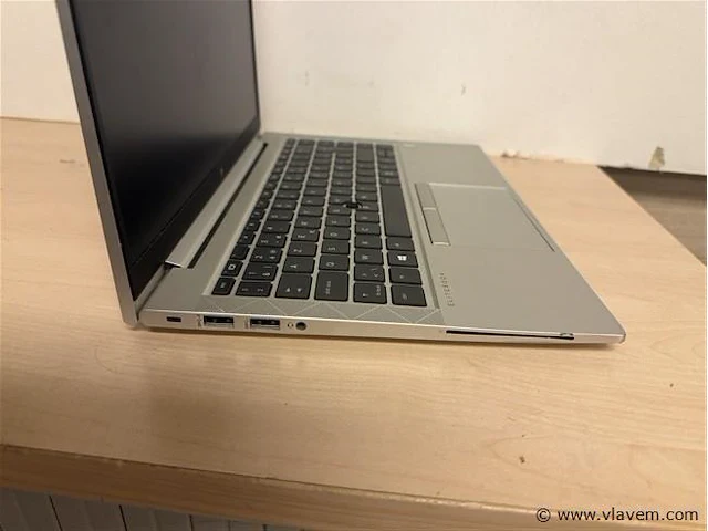 Laptop - afbeelding 2 van  3