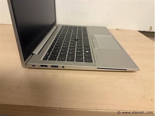 Laptop - afbeelding 2 van  3