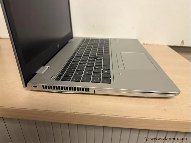 Laptop - afbeelding 2 van  3