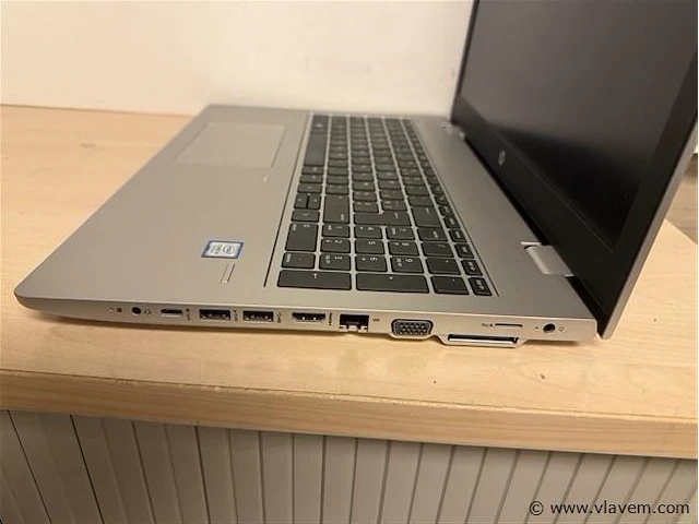 Laptop - afbeelding 3 van  3