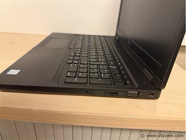 Laptop - afbeelding 3 van  3