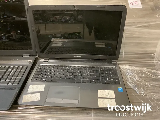 Laptops - afbeelding 2 van  6