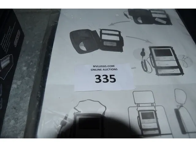 Laptoptas fargus, tondeuse dignlign, vlagje, mondmaskers, poetsdoek, zak voor rugleuning auto - afbeelding 2 van  5
