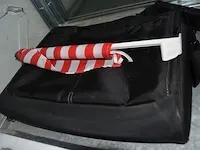 Laptoptas fargus, tondeuse dignlign, vlagje, mondmaskers, poetsdoek, zak voor rugleuning auto - afbeelding 5 van  5