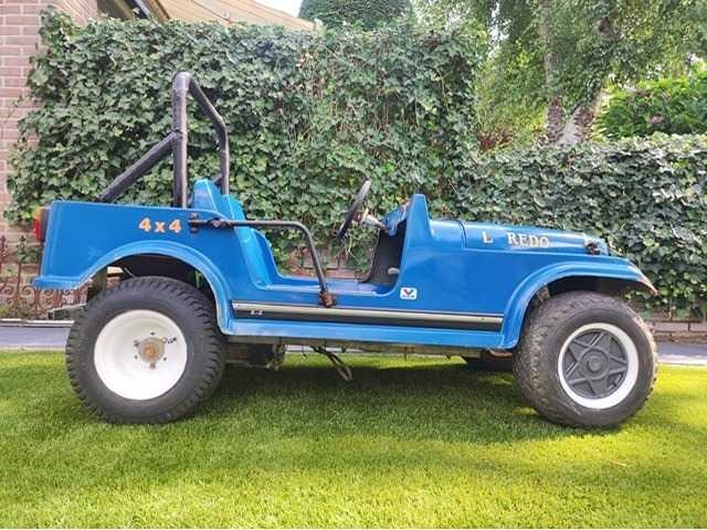 Laredo - jeep - luna parc - afbeelding 4 van  12