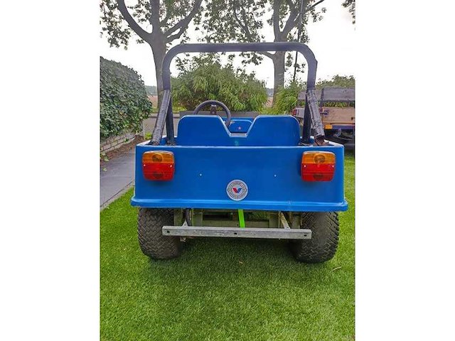 Laredo - jeep - luna parc - afbeelding 7 van  12