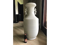 Large blanc de chine ceramic vase. 90cm high. - afbeelding 19 van  34