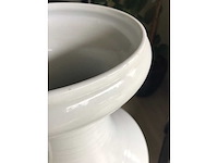 Large blanc de chine ceramic vase. 90cm high. - afbeelding 33 van  34