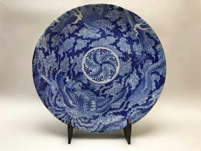 Large blue white phoenix dragon japanese porcelein plate - afbeelding 3 van  26