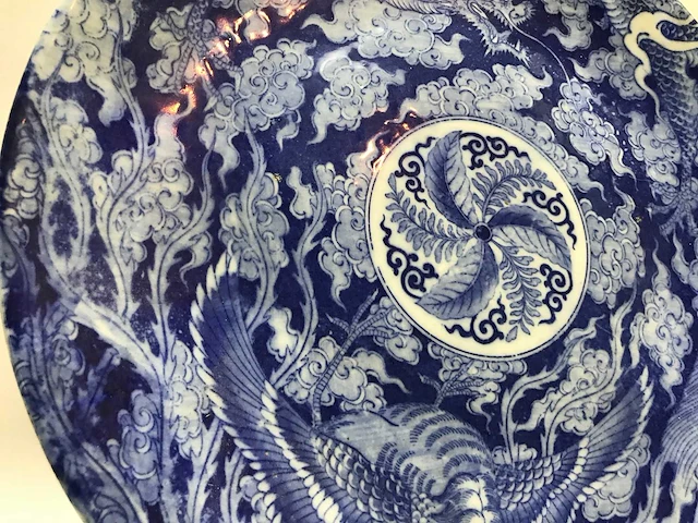 Large blue white phoenix dragon japanese porcelein plate - afbeelding 5 van  26