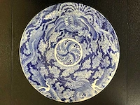Large blue white phoenix dragon japanese porcelein plate - afbeelding 1 van  26