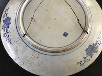 Large blue white phoenix dragon japanese porcelein plate - afbeelding 25 van  26