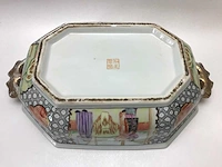 Large chinese hexagonal tureen with peach-shaped lid with tray - afbeelding 24 van  49